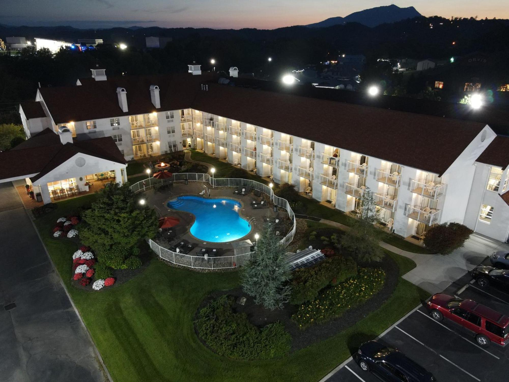 The At Apple Valley, Ascend Collection Sevierville