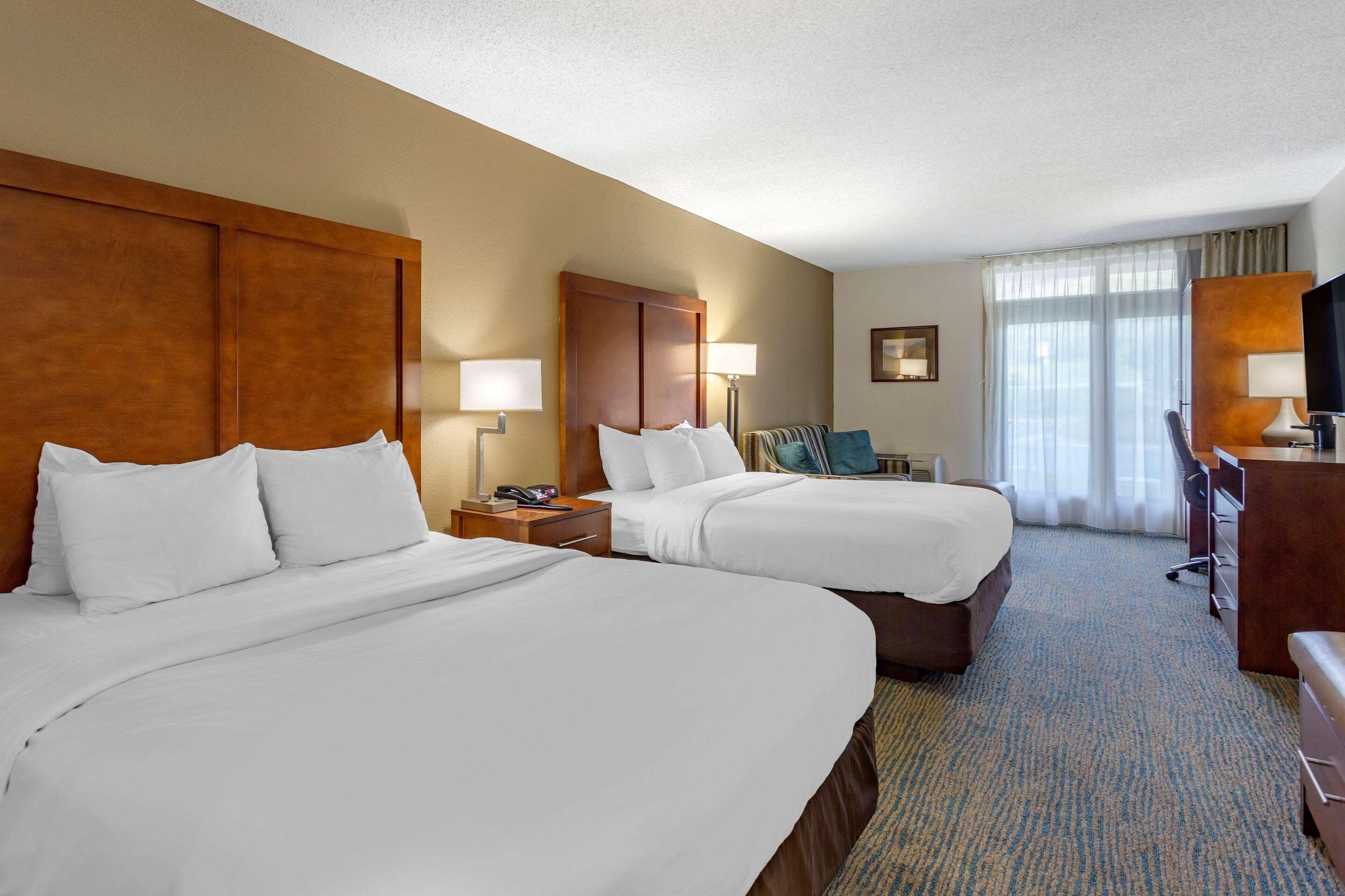 The At Apple Valley, Ascend Collection Hotel