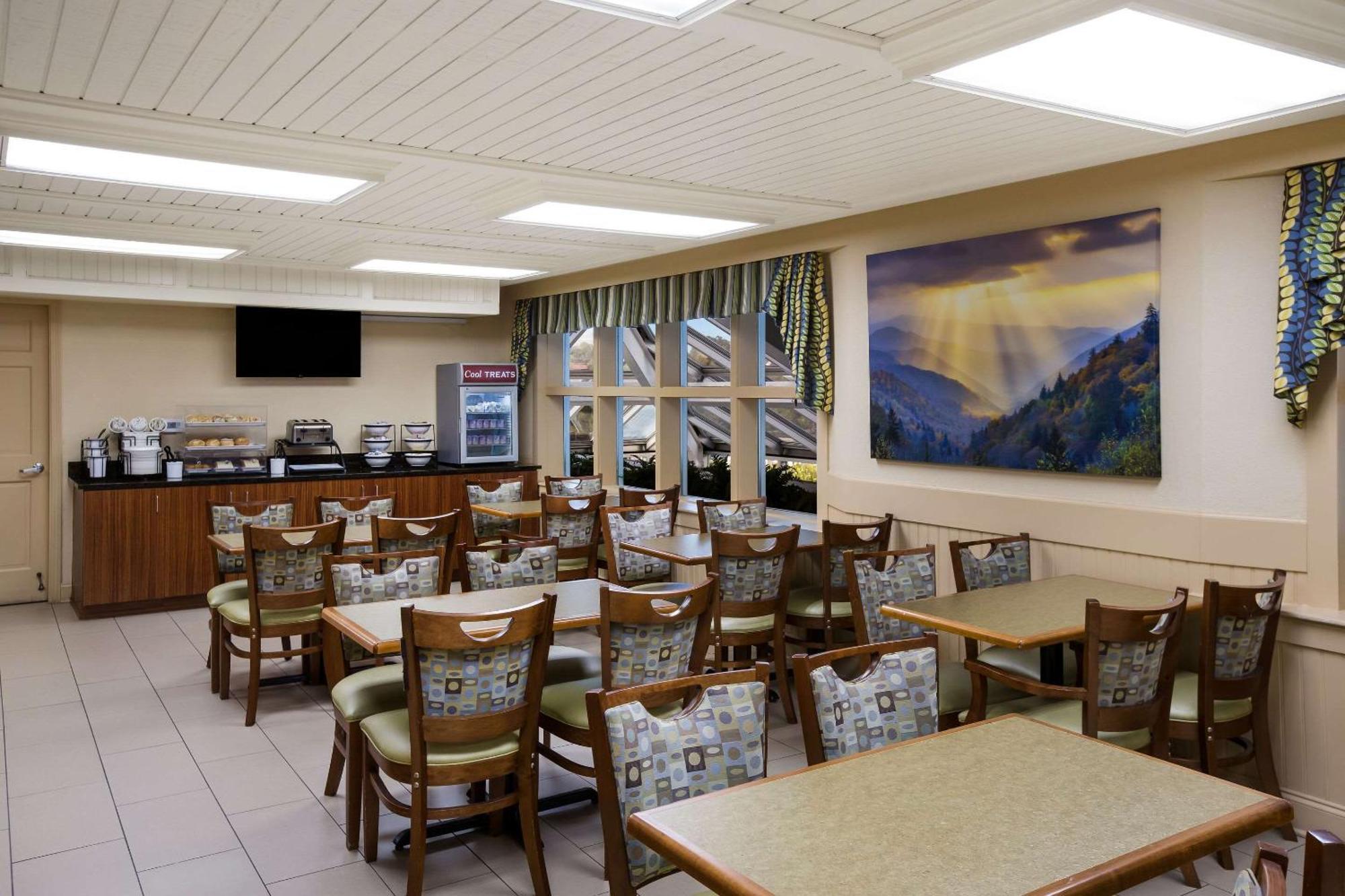 The At Apple Valley, Ascend Collection Hotel 2*